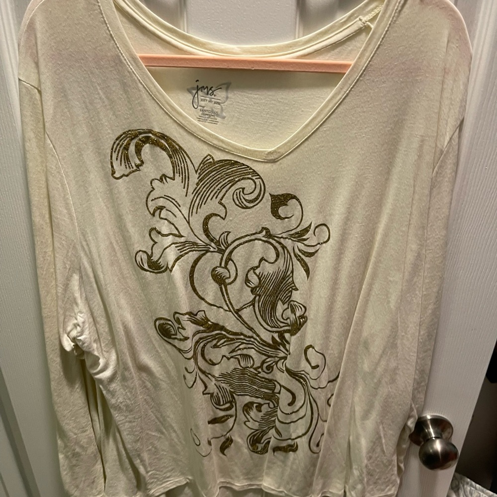Long sleeve shirt with glitter design
